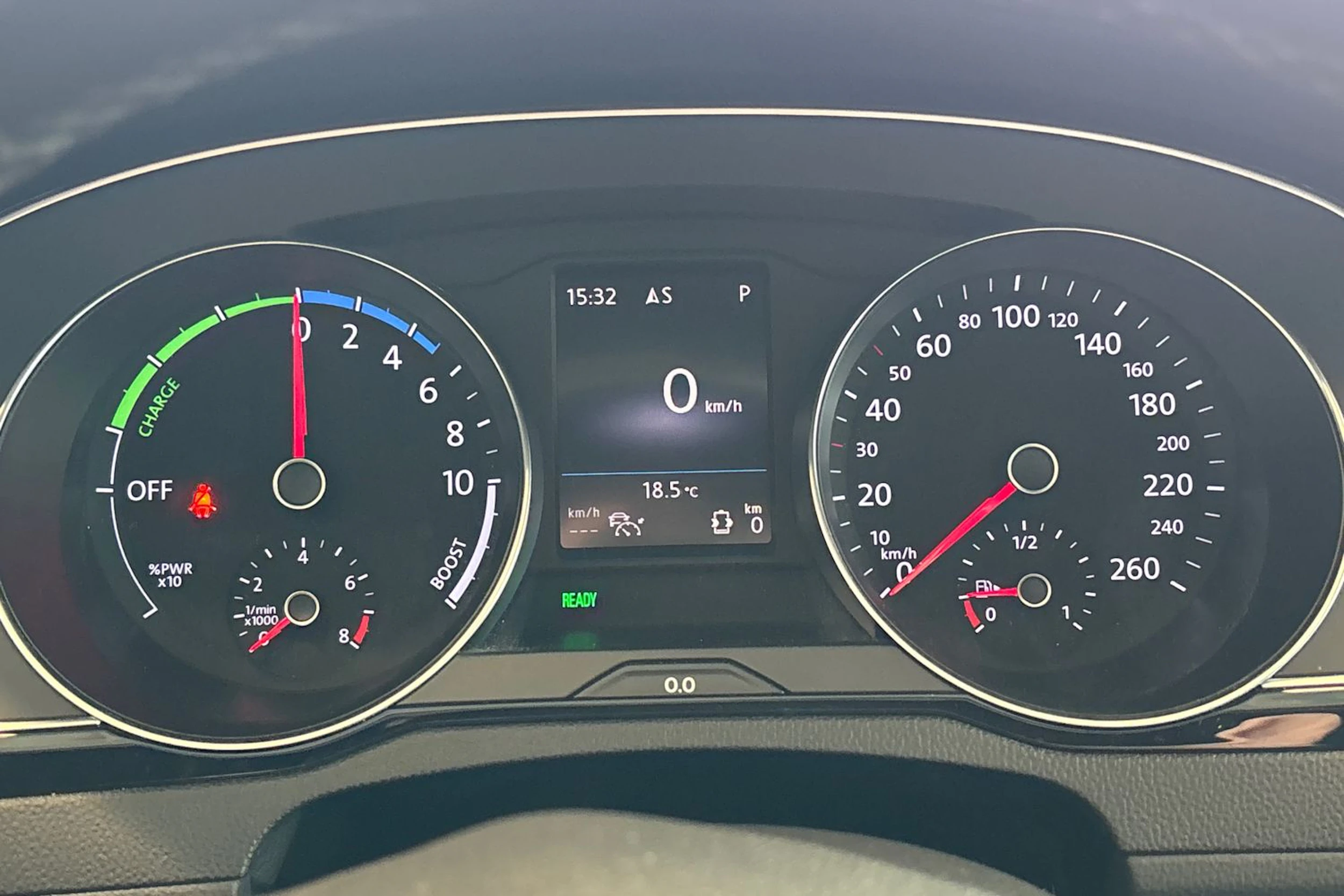 musta Volkswagen Passat 2020 kuva 36.