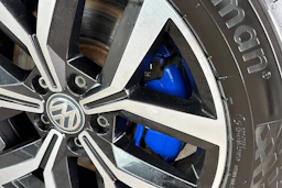 musta Volkswagen Passat 2020 kuva 41.
