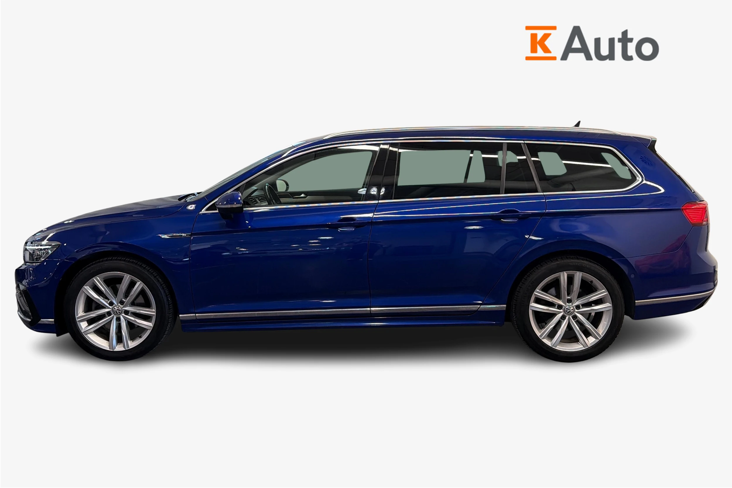 sininen Volkswagen Passat 2020 kuva 5.