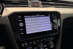 sininen Volkswagen Passat 2020 kuva 24.
