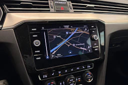 sininen Volkswagen Passat 2020 kuva 25.