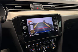 sininen Volkswagen Passat 2020 kuva 30.