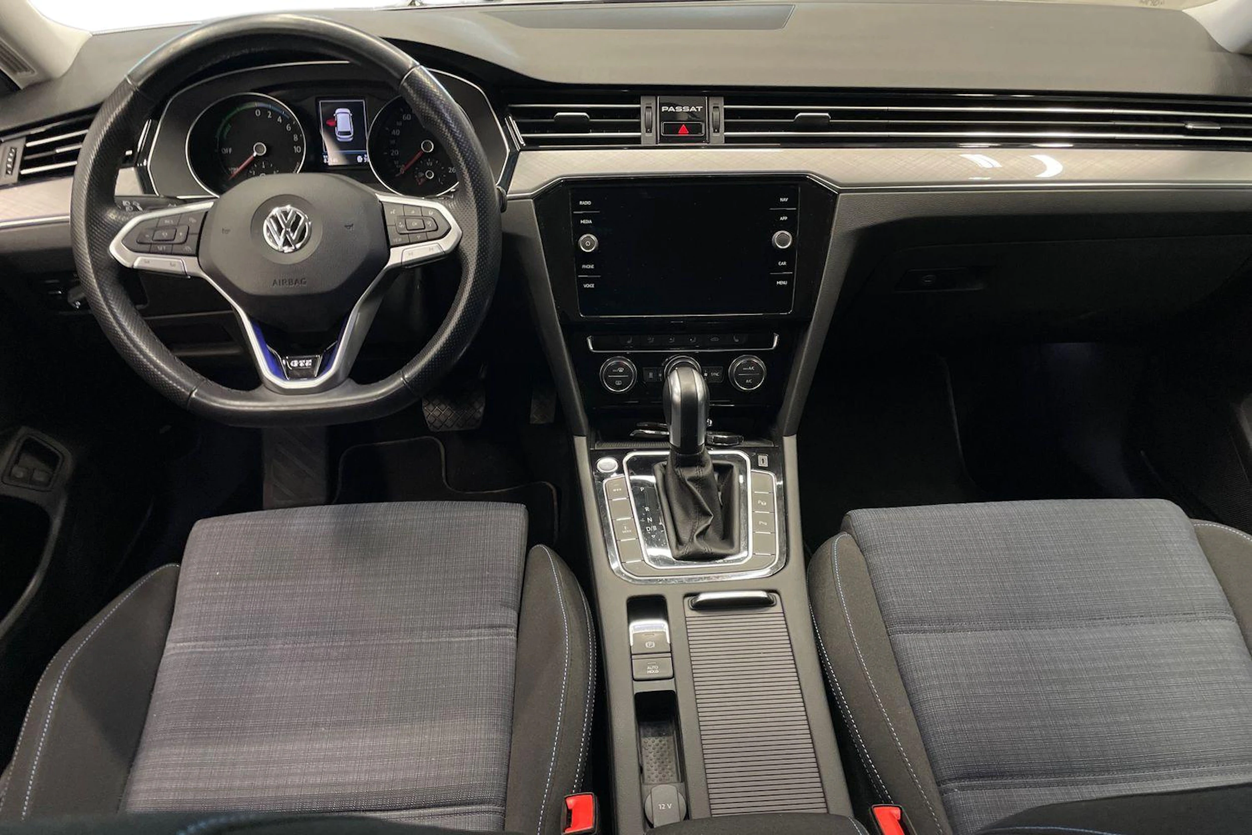 Hopea Volkswagen PASSAT 2020 kuva 9.