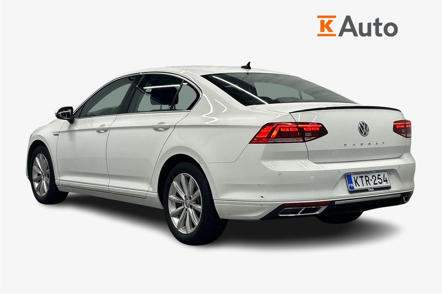 Volkswagen Passat 2020, photo 2/25