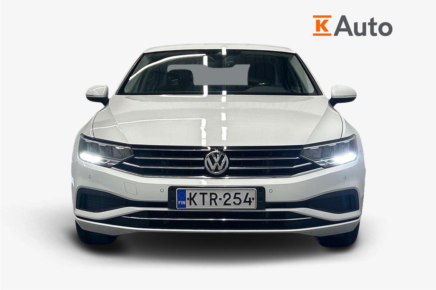 Volkswagen Passat 2020, photo 4/25