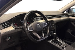 sininen Volkswagen Passat 2020 kuva 3.