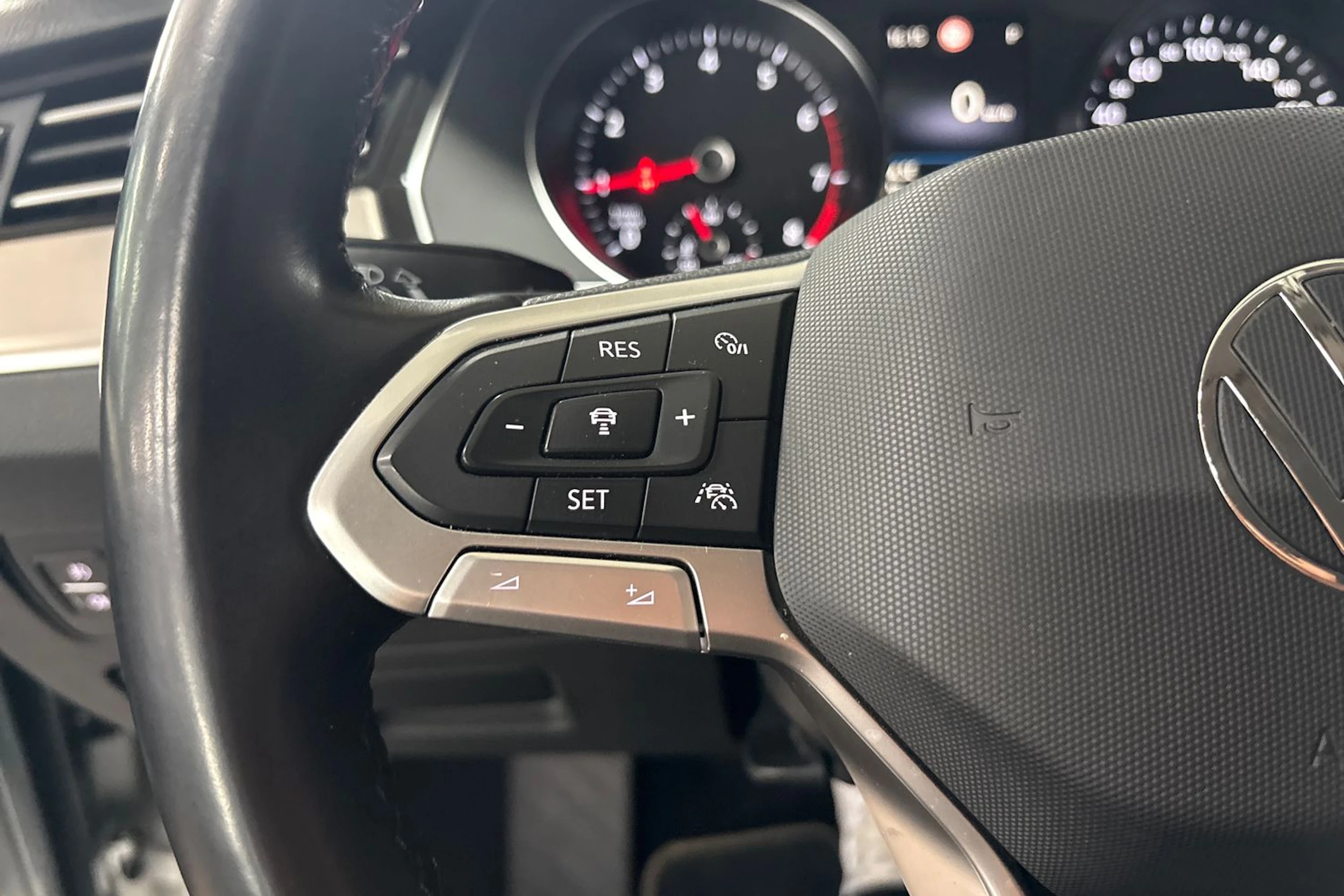 Hopea Volkswagen PASSAT 2021 kuva 17.