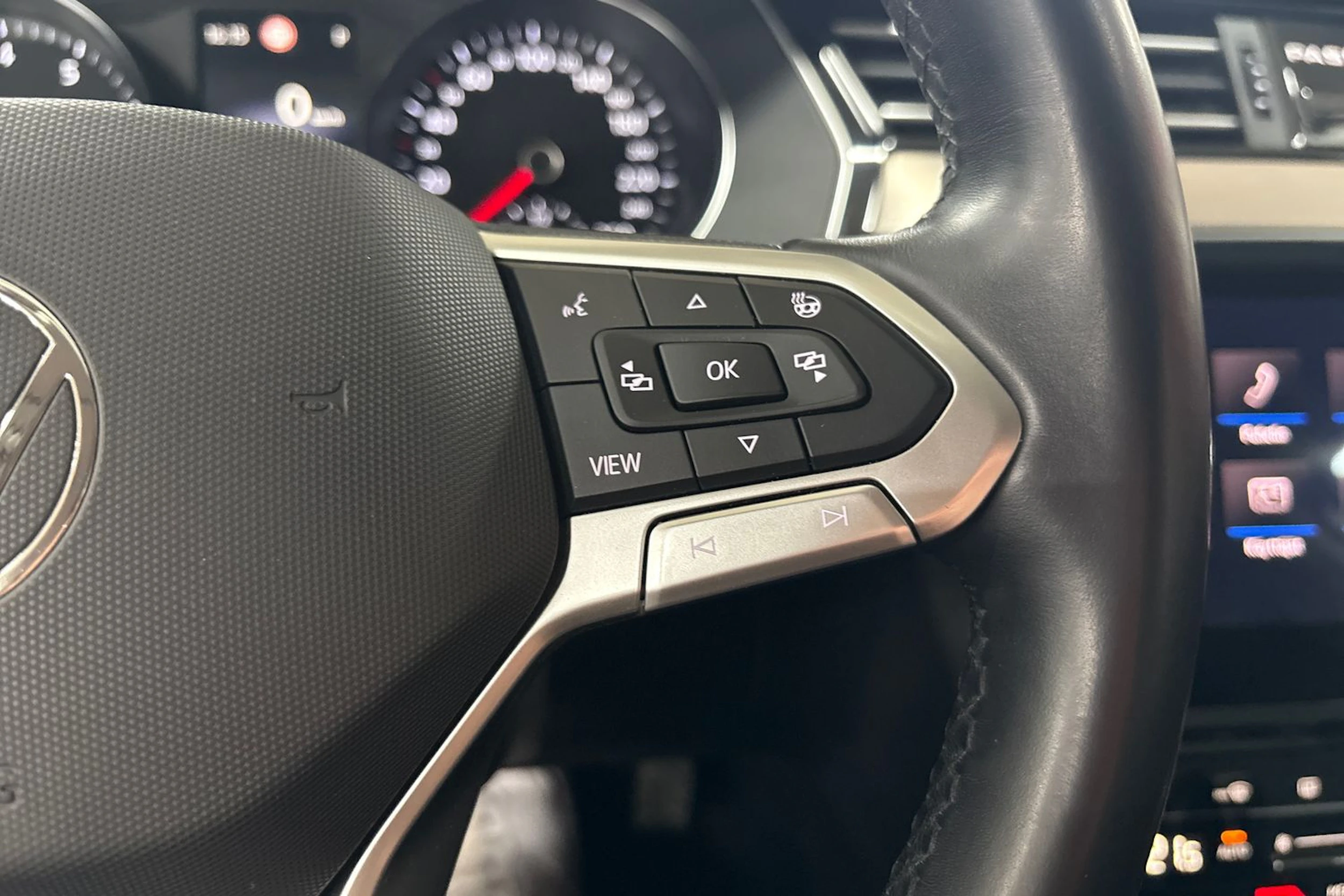 Hopea Volkswagen PASSAT 2021 kuva 18.