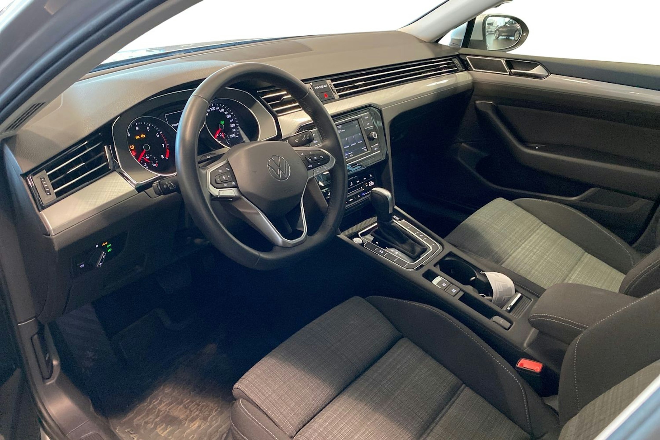 Hopea Volkswagen PASSAT 2020 kuva 7.