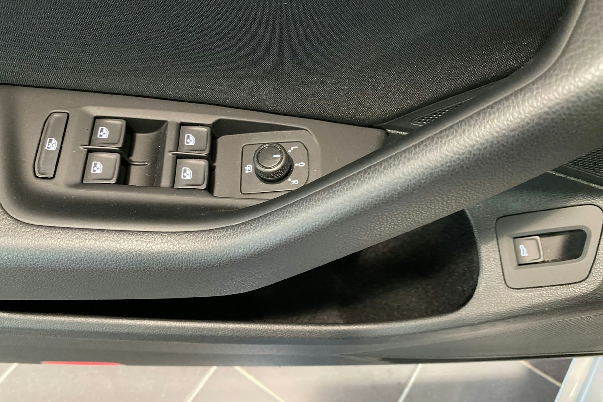 Hopea Volkswagen PASSAT 2020 kuva 19.