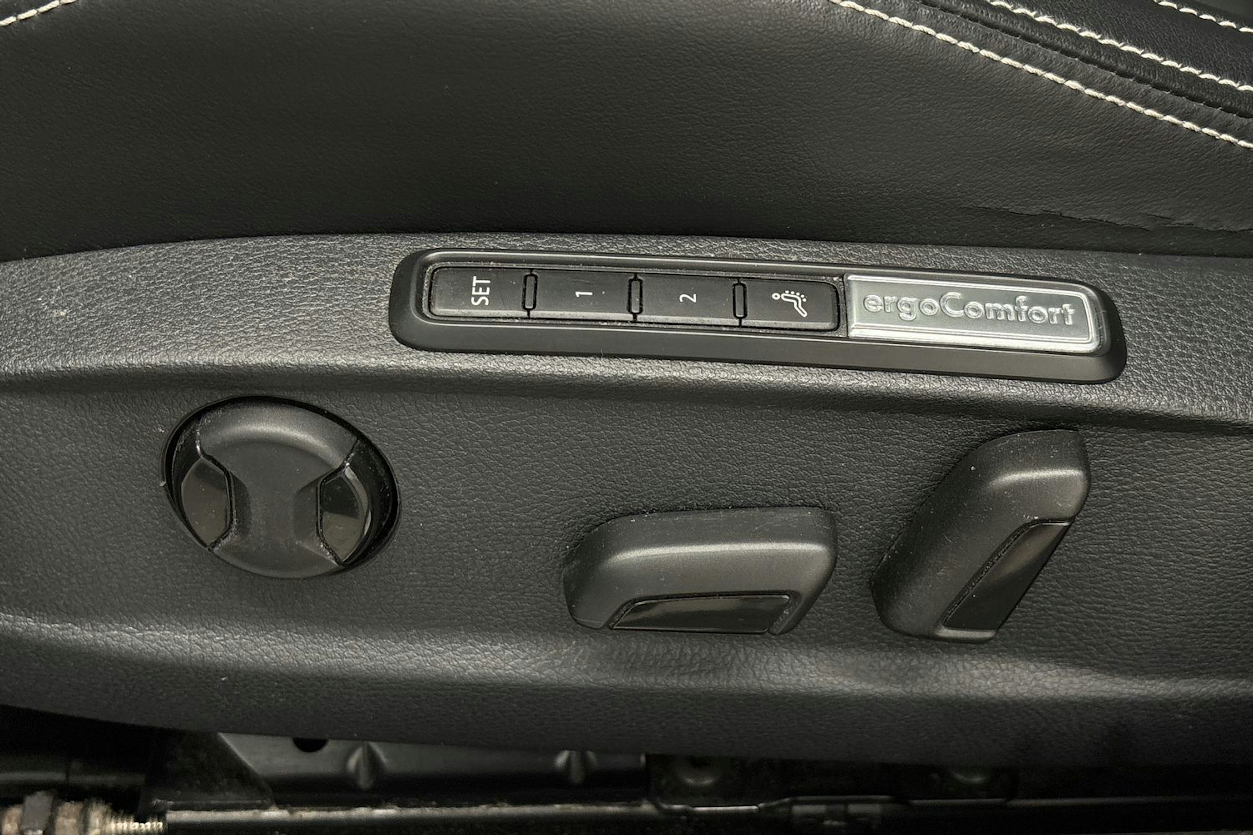 musta Volkswagen Passat 2020 kuva 15.