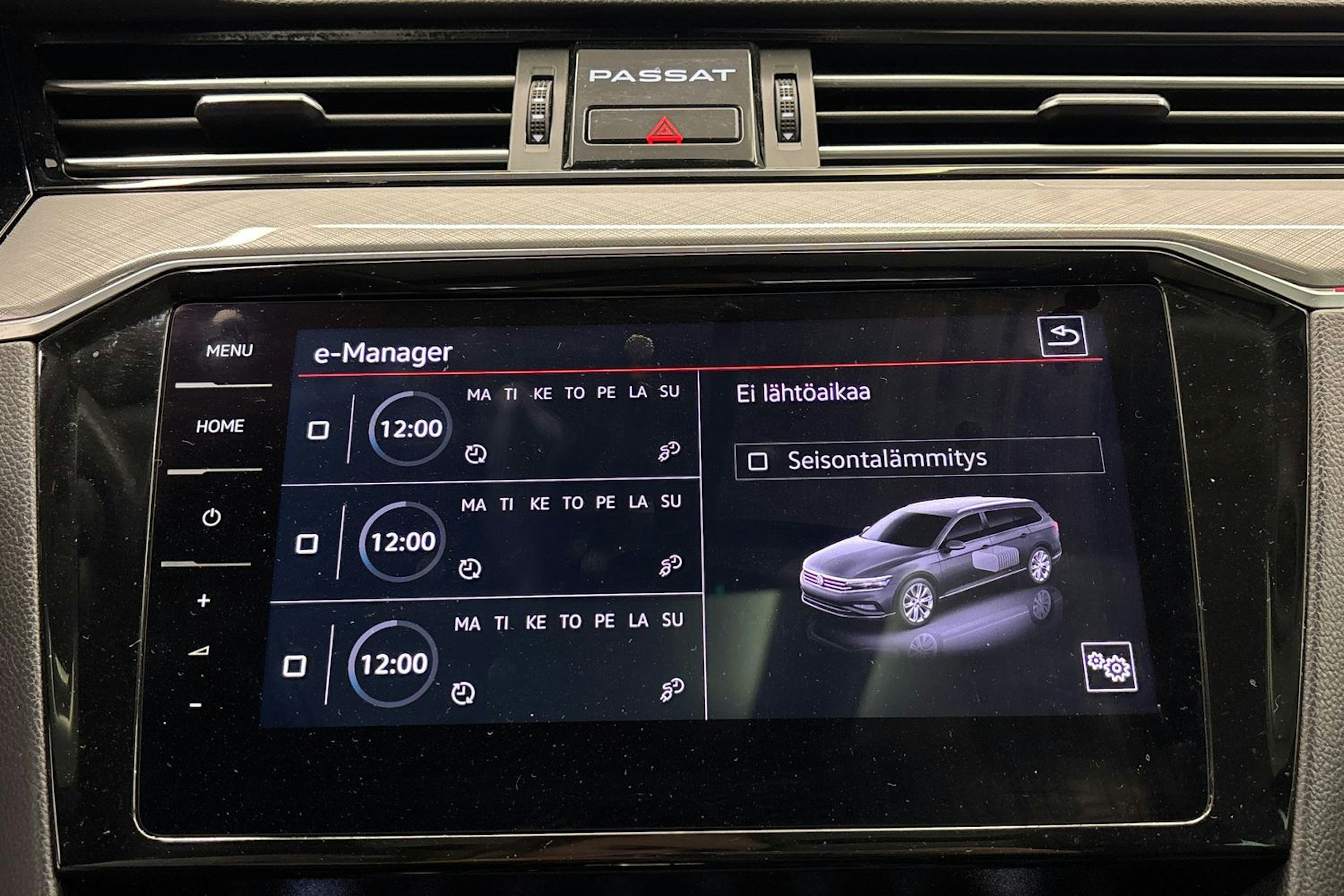 musta Volkswagen Passat 2020 kuva 23.