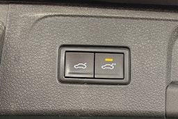 musta Volkswagen Passat 2020 kuva 25.