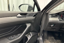 harmaa Volkswagen Passat 2020 kuva 14.