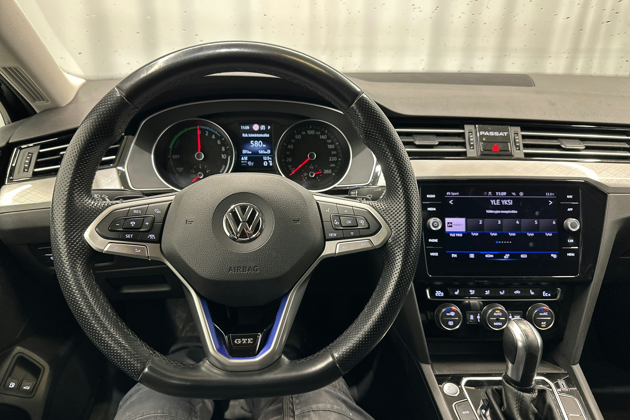 harmaa Volkswagen Passat 2020 kuva 15.