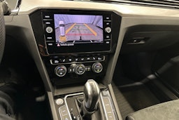 harmaa Volkswagen Passat 2020 kuva 17.