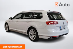 valkoinen Volkswagen Passat 2020 kuva 2.