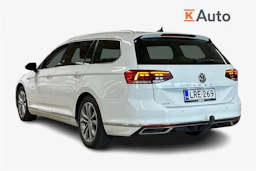 valkoinen Volkswagen Passat 2020 kuva 2.