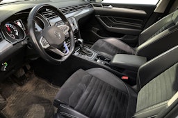 valkoinen Volkswagen Passat 2020 kuva 3.