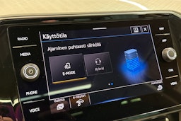 ruskea (beige) Volkswagen Passat 2020 kuva 22.