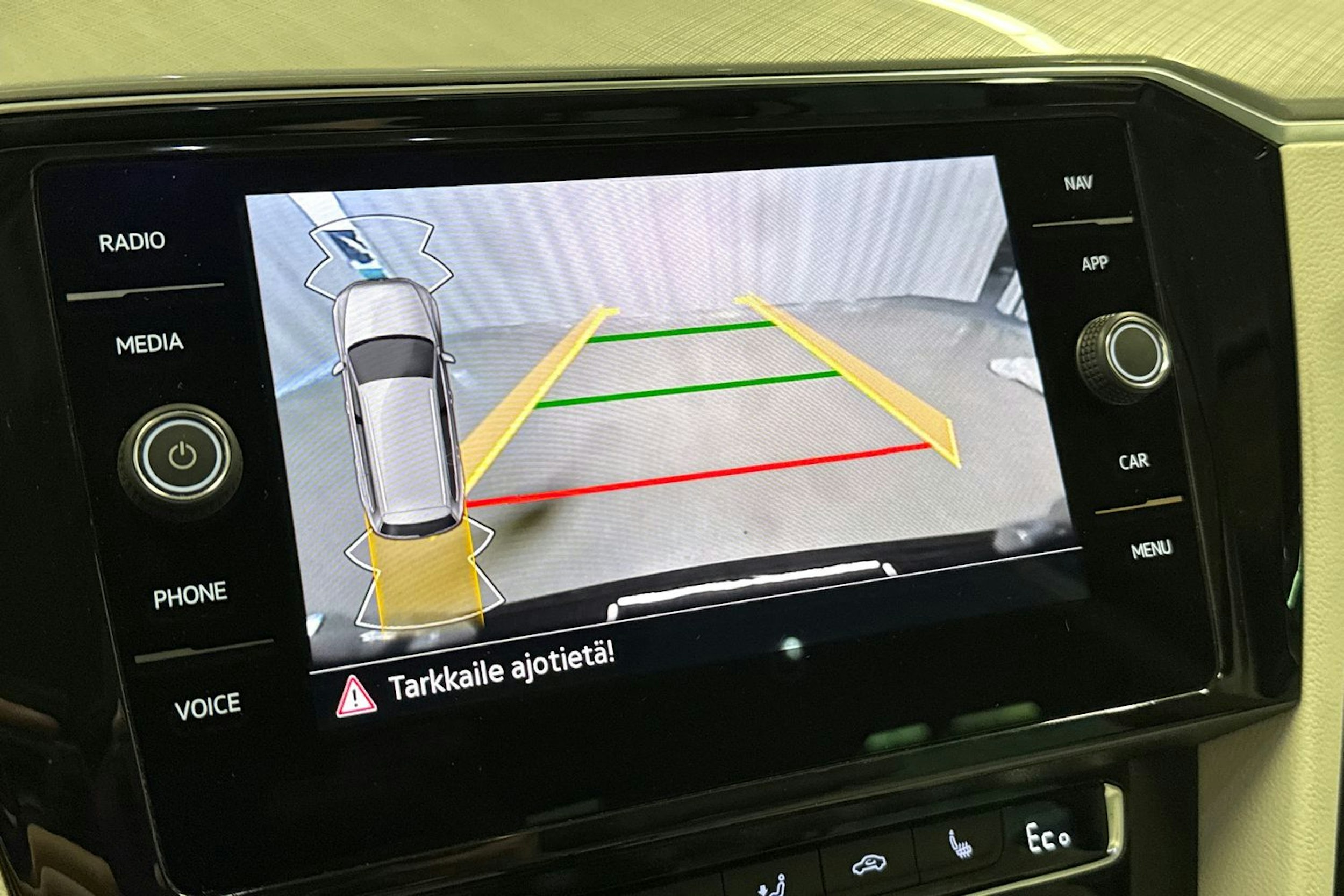 ruskea (beige) Volkswagen Passat 2020 kuva 34.