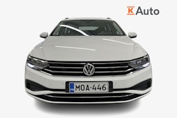 valkoinen Volkswagen Passat 2020 kuva 4.