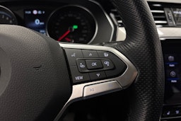 sininen Volkswagen Passat 2020 kuva 23.