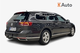 harmaa Volkswagen Passat 2020 kuva 2.