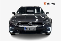 harmaa Volkswagen Passat 2020 kuva 4.