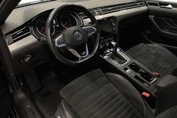 harmaa Volkswagen Passat 2020 kuva 6.