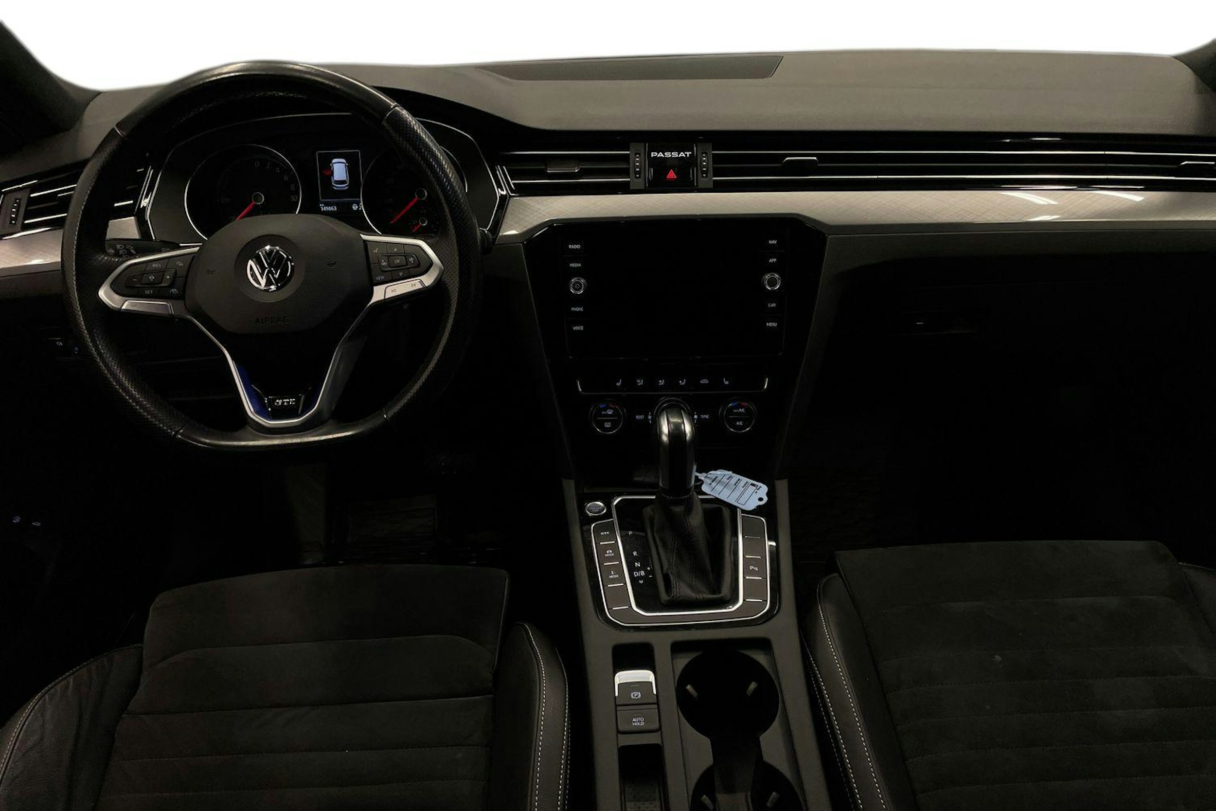 harmaa Volkswagen Passat 2020 kuva 7.