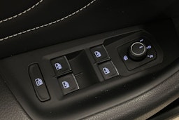 harmaa Volkswagen Passat 2020 kuva 11.