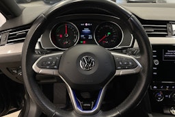 harmaa Volkswagen Passat 2020 kuva 13.