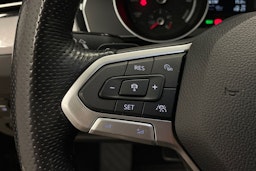 harmaa Volkswagen Passat 2020 kuva 14.