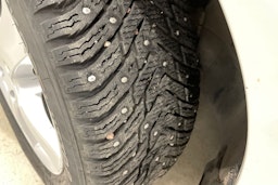 valkoinen Volkswagen Passat 2020 kuva 13.