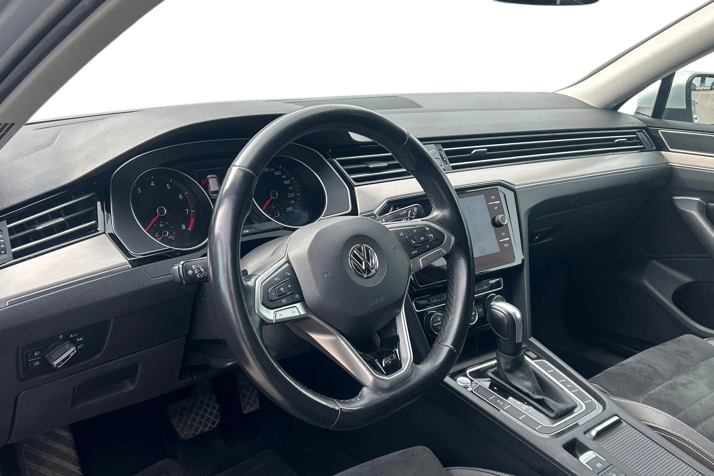 hopea Volkswagen Passat 2020 kuva 3.