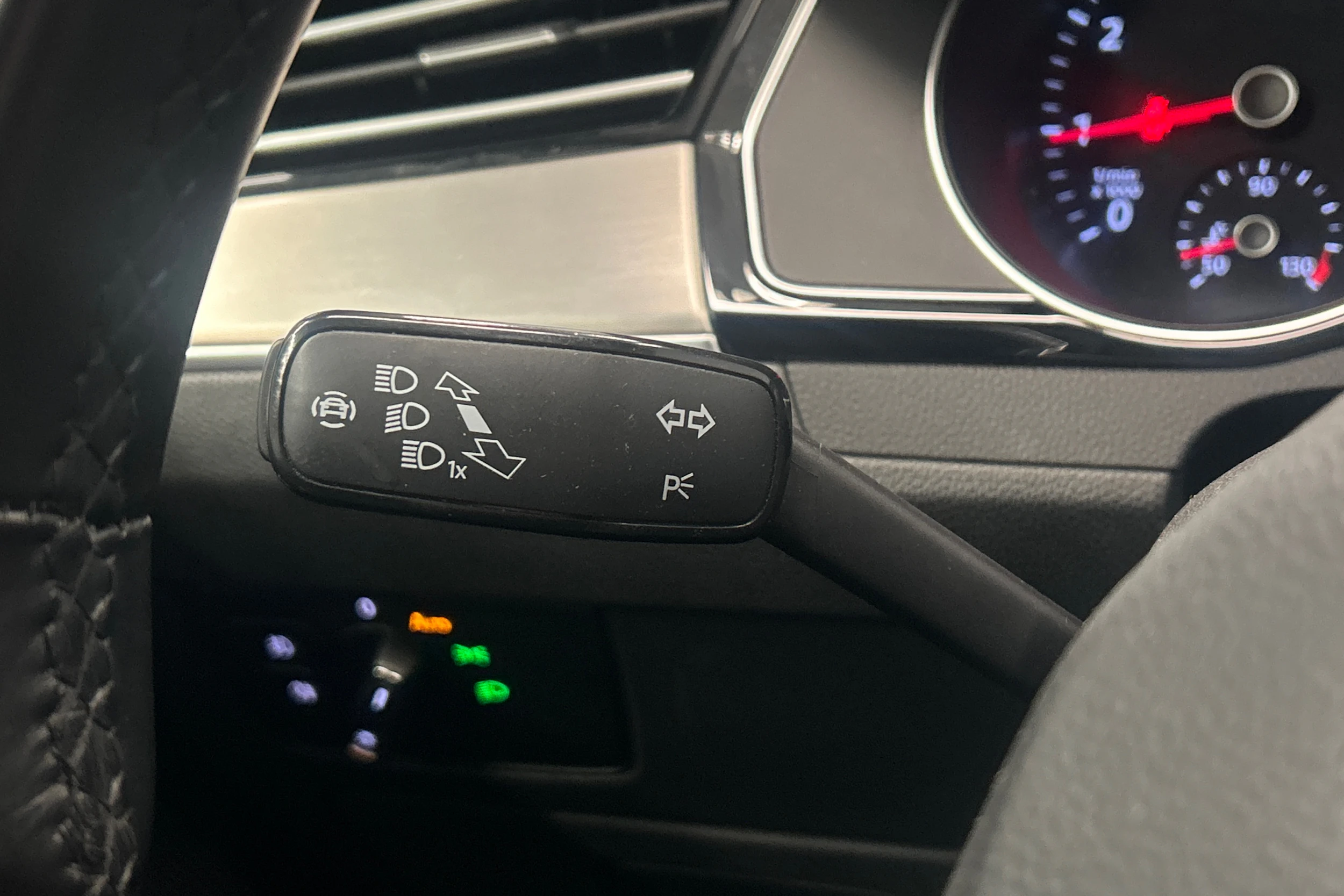 hopea Volkswagen Passat 2020 kuva 18.