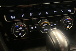 hopea Volkswagen Passat 2020 kuva 20.