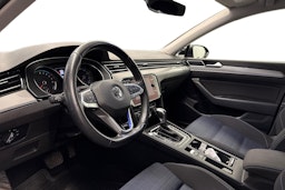 musta Volkswagen Passat 2020 kuva 6.