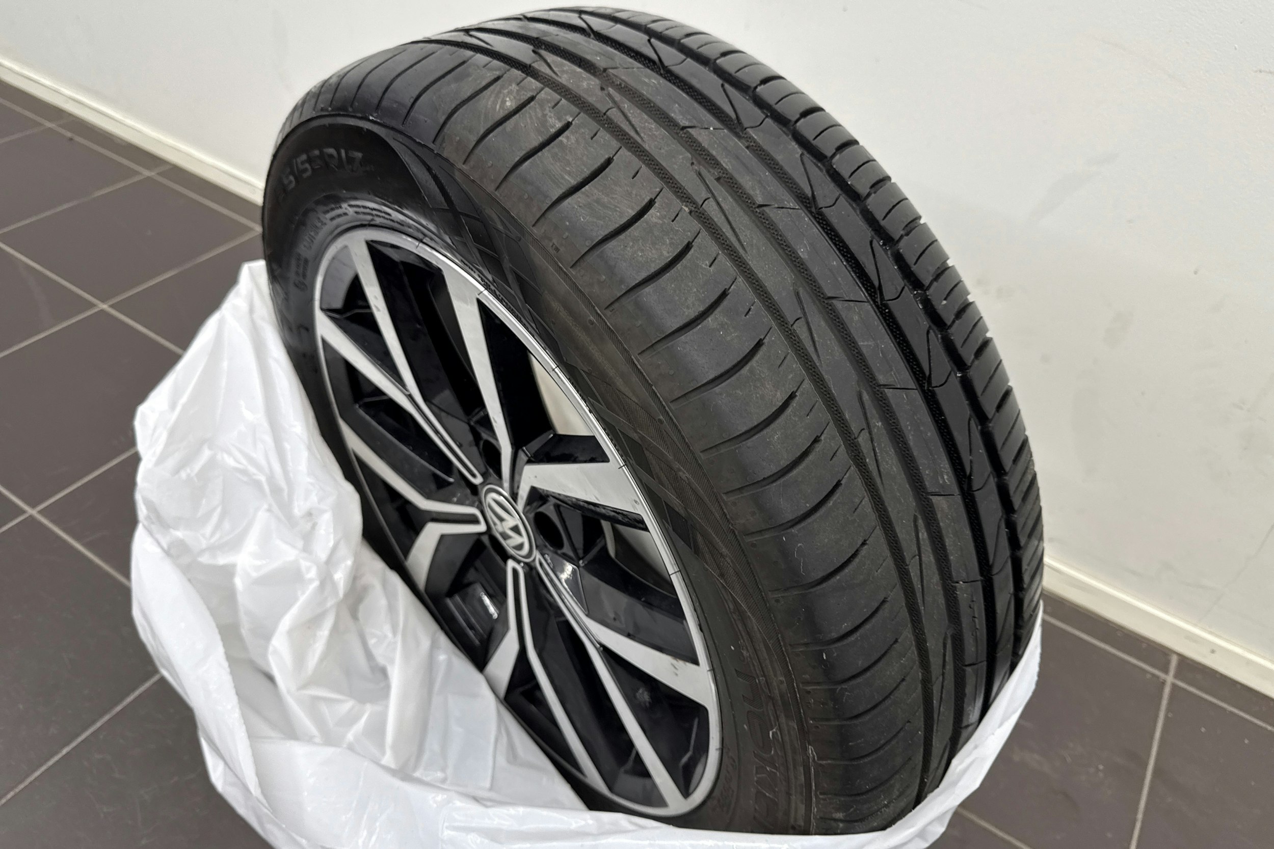 musta Volkswagen Passat 2020 kuva 10.