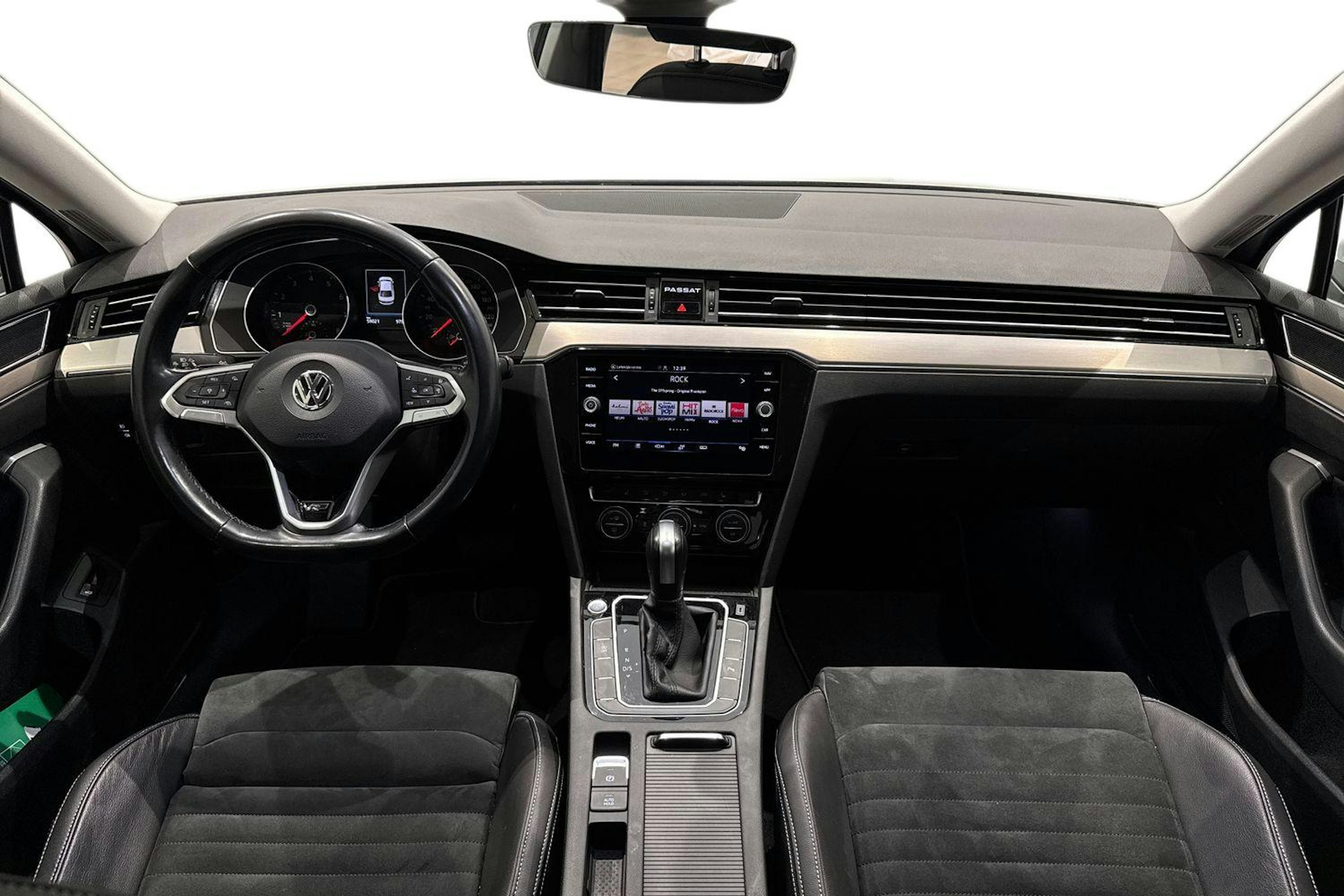 hopea Volkswagen Passat 2020 kuva 9.