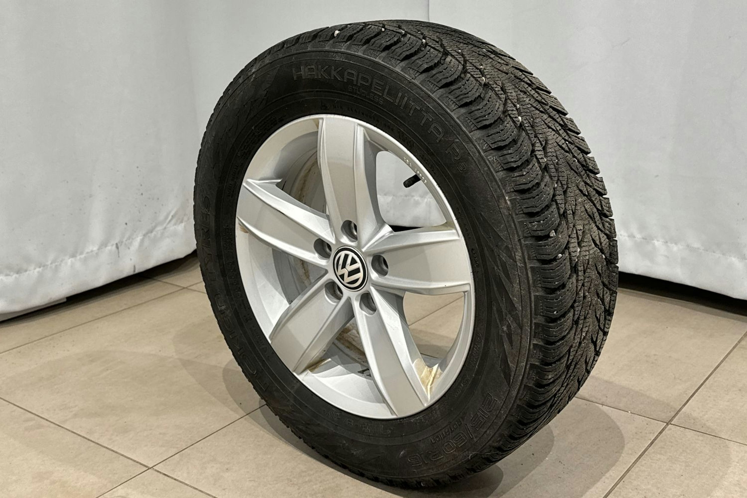 hopea Volkswagen Passat 2020 kuva 14.