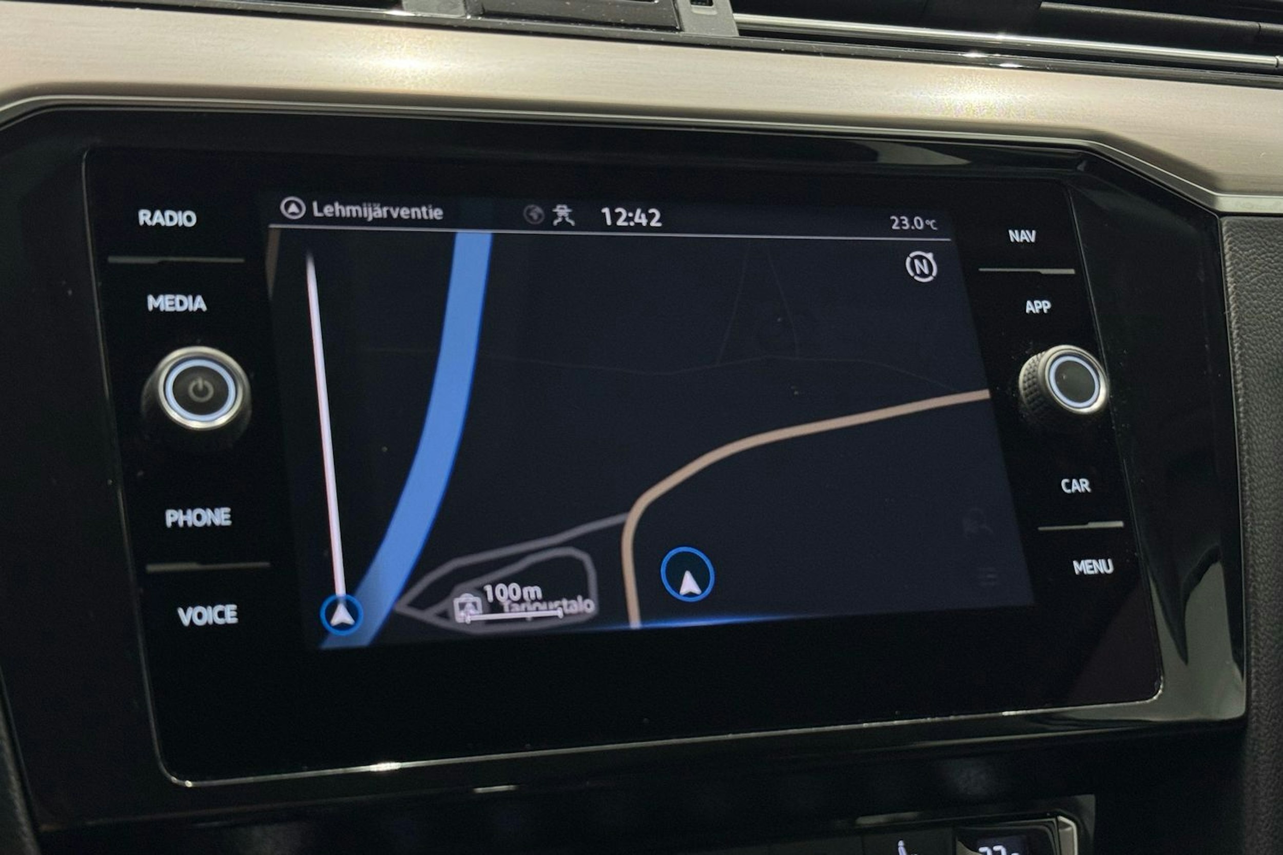 hopea Volkswagen Passat 2020 kuva 24.
