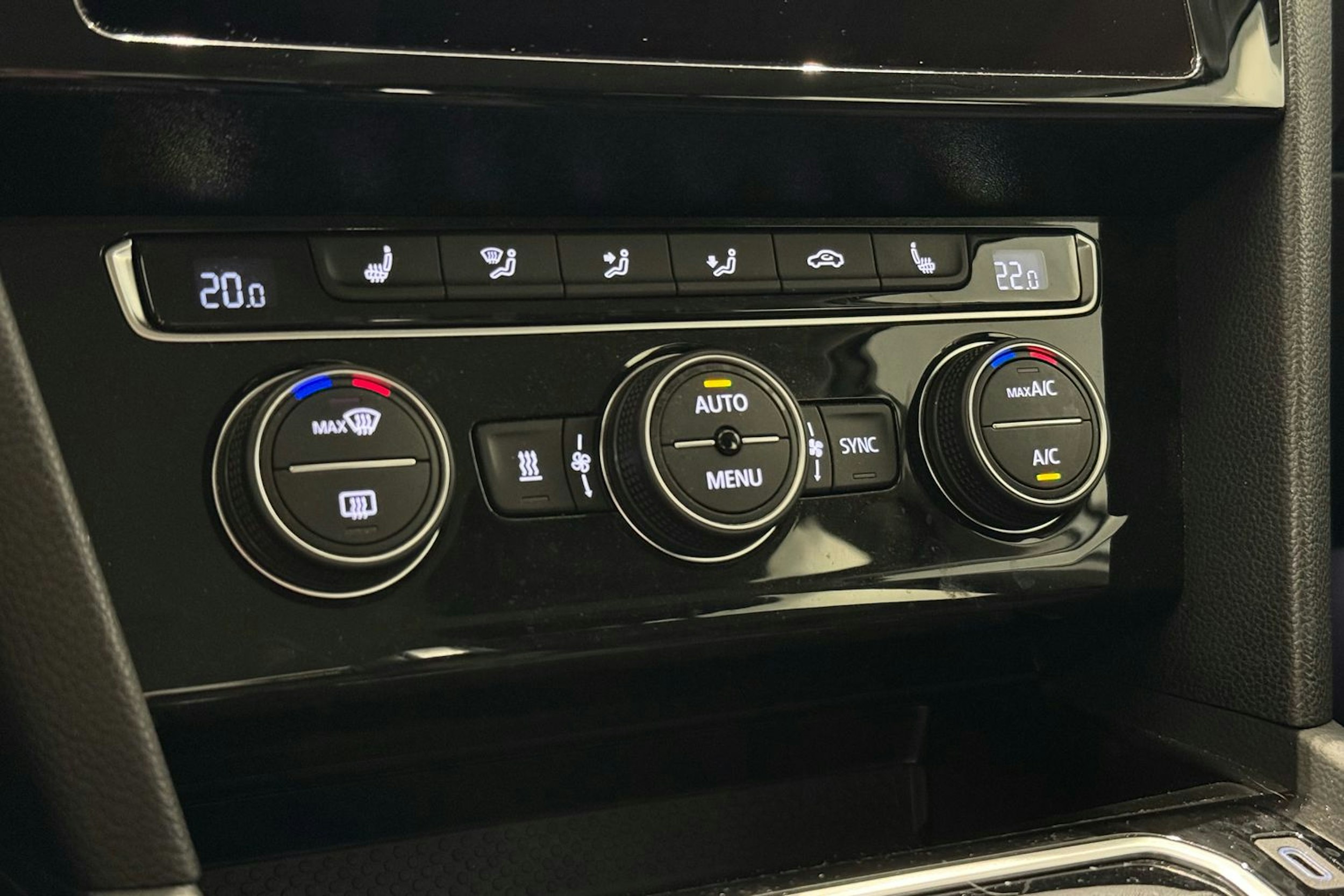 hopea Volkswagen Passat 2020 kuva 27.