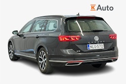 harmaa Volkswagen Passat 2020 kuva 2.