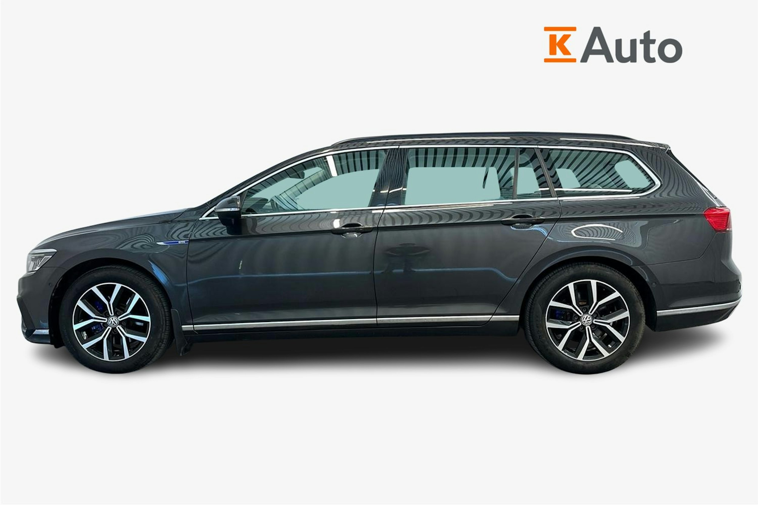 harmaa Volkswagen Passat 2020 kuva 6.