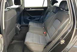 harmaa Volkswagen Passat 2020 kuva 10.
