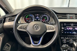 harmaa Volkswagen Passat 2020 kuva 15.