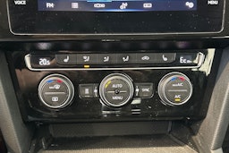 harmaa Volkswagen Passat 2020 kuva 20.