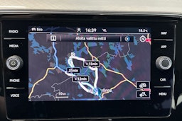 harmaa Volkswagen Passat 2020 kuva 22.